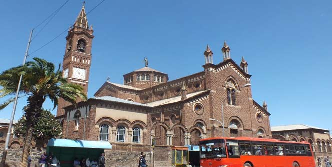 ካህናት ተዛሪቦም፤ ምቕልቃል ሓርነታዊ ቲዮሎጂ ኣብ ኤርትራ ዶኾን ይኸውን?